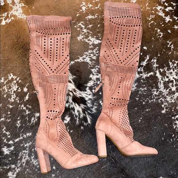 Steve Madden Shoes - Steve Madden suede boots